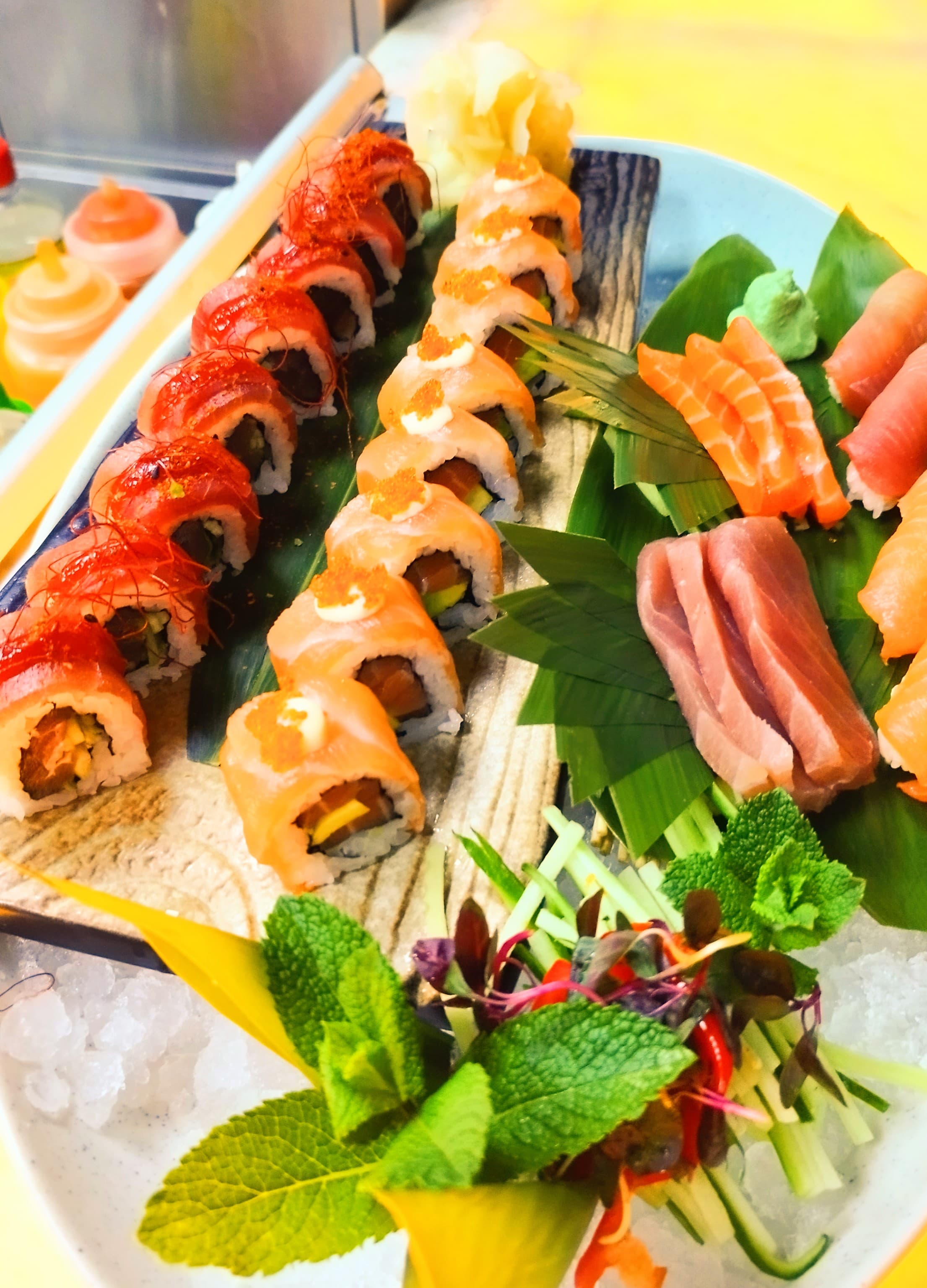 Sushi & Sashimi Platter
